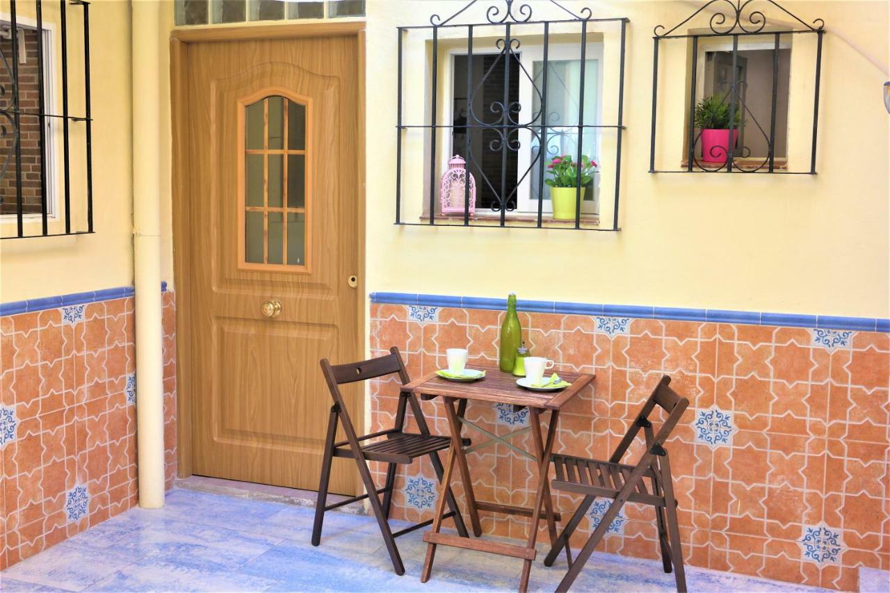 Apartamento Barhelo Málaga Exteriör bild